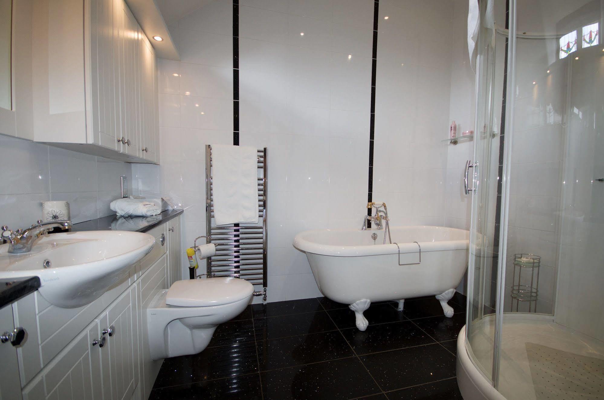 Muirholm Bed And Breakfast Paisley Luaran gambar